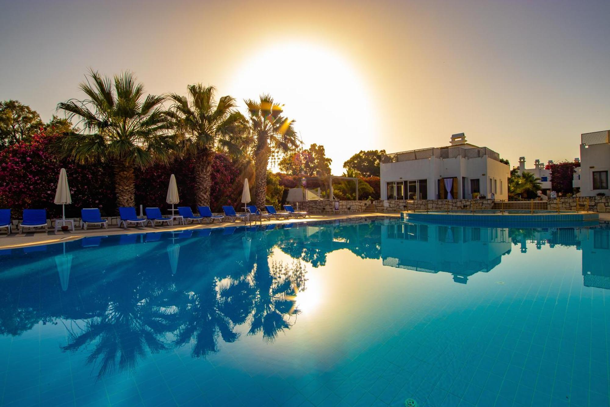 Ladonia Hotels Zemda Guemuesluek Gümüşlük Exterior foto