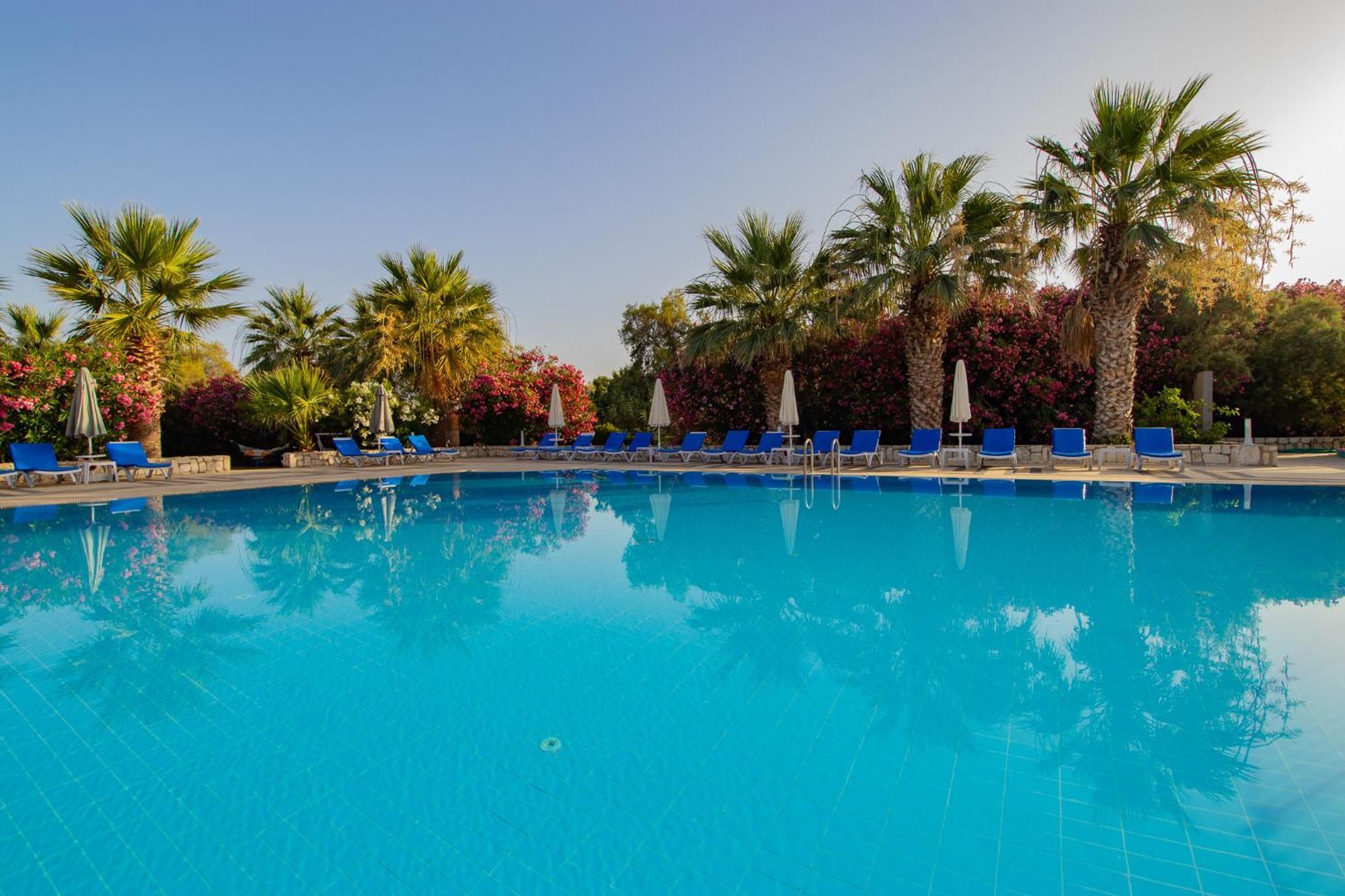 Ladonia Hotels Zemda Guemuesluek Gümüşlük Exterior foto